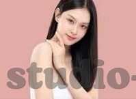 麻豆久久av-麻豆久久av的虚拟世界，光与影的交织